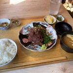 はちマル食堂 - 