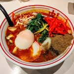 蒙古タンメン中本 - 北極JAPAN、低糖質麺変更、背脂、納豆、温泉玉子、のり、魚粉