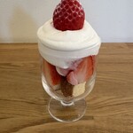 Little Cockoo - ストロベリーショートケーキパフェ