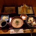 手打ちそば処 淡淡 - このお店の一番人気メニューと書いてあった
            
            ●そば三番叟（さんばそう）　1,980円
            
            を注文してみた