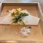 出羽屋 - 立金花の花