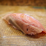 にぎり鮨 一五〇 - 氷見ブリ