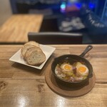 CAFE&BAR RIGID - エッグアヒージョ・バケット