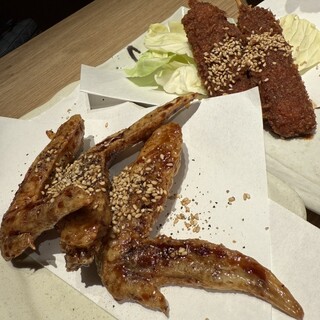 makkkページの１ 金鯱８号２点 kinshachi-mitsukoshimae1.jpg