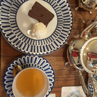 cafe&gallery *LUPOPO*_1