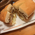 コメダ珈琲店 津・県総合文化センター前店 - カツカリーパン