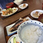 秋元屋食堂 - 
