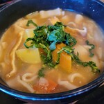 手打ちほうとうと発幸料理のお店 元祖へっころ谷 - お野菜たっぷり