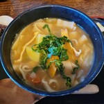 手打ちほうとうと発幸料理のお店 元祖へっころ谷 - ほうとう 1,000円