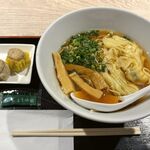 自由が丘 蔭山樓 - 海老ワンタン麺・Ａセット