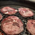 近江焼肉ホルモンすだく - 