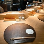 炭割烹 新谷 - 外観