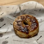 ベーカリー燈 - さつまいもと洋梨のクイニーアマン ¥400