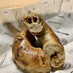 ベーカリー燈 - カルダモンバナナブレッド ¥380