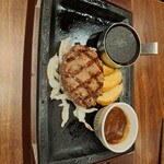 ステーキガスト - 料理写真: