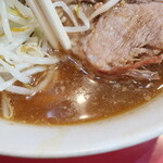 ラーメン二郎 - スープ