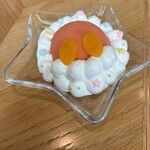 カービィカフェ - ワドルディの探し物 何探してる？？？下のお皿持ち帰りました〜