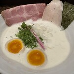 極み鶏そば 鶏と麦ときどき豚 - 