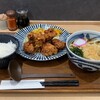 こんぴら亭 - とりから定食。鶏の唐揚げ5個に、名物のうどん、キャベツ、ご飯が付いたセットで、想像以上にボリューム満点でした。