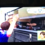 Churrascaria Choupana - 【TV まるごとワイド】お肉を焼いているのを外から見ることができます。久保ひとみさんものぞいています！