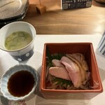 比内地鶏 ほっこりや - 水炊きスープと鶏のたたき