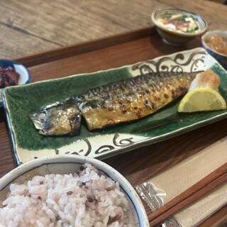 炭焼き ミンナミ食堂_1