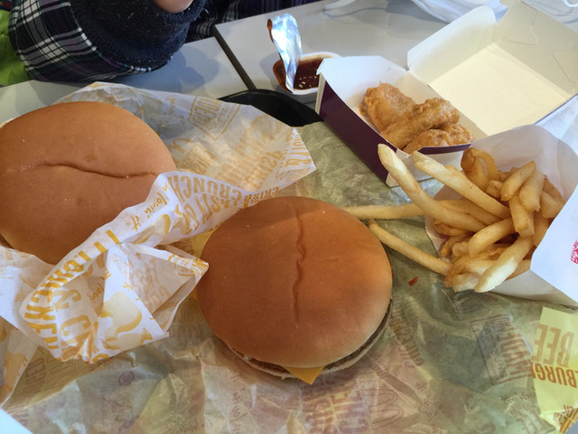 マクドナルド １０７北上店 Mcdonald S 柳原 ハンバーガー 食べログ