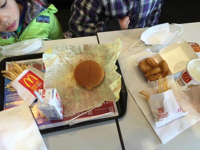 マクドナルド １０７北上店 Mcdonald S 柳原 ハンバーガー 食べログ