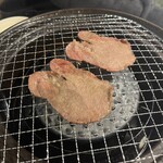 焼肉ホルモンまるよし精肉店 - 