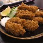 食堂もり川 - 生牡蠣フライ定食(半ライス@-30円)@税込1,600円 │ 平日19:42頃訪問