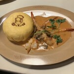 キノピオ・カフェ - オムライス&エビとキノコのクリーム煮