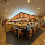 回転寿し旬楽 - 店内
