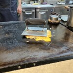 いか玉屋プラスアルファー - いか平はプレスして薄ぅ〜く仕上げる