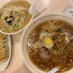 味の古久家 - ジャンボと普通サイズ比較