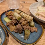 炭火のたね 季節の炭焼き串と逸品料理の居酒屋 - 