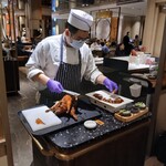 上菜 - 北京ダックのカット状況