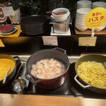 ブッフェ アンド カフェ ラ マレーア - パスタ　海老水餃子