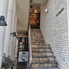 トスカーナ - お店は２階にあります
