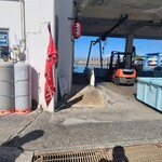 漁協食堂 - お店の外観（ほぼ漁協）