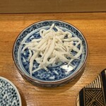 ゆうひ鮨 - 白魚