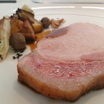 ユニック - 2014.12.4500円ランチ⑥またまた絶妙な火加減のお肉！表面を焼いてから、同じくらいの時間をかけて余熱で火を通してる。