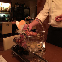 DINING 六区 - アミューズはこちらから3種類選びます。