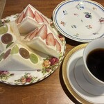 ぽえむ マノ ア マノ コーヒー - 