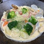 極楽うどん TKU - クラムチャウダーうどん