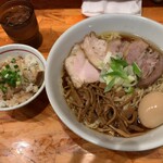 中華そば 六行 - 料理写真: