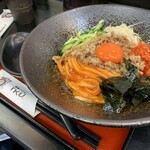 極楽うどん TKU - TKU風濃厚ビビン麺