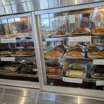 まぐろレストラン - おかずケース2