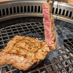 黒毛和牛タンとハラミ 焼肉龍 - 