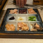 肉匠 コギヤ 宴庭  - ホルモン盛り合わせ