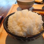 明神館 - お代わりのご飯大盛りにしてもらいました♪　旨味溢れるお米です♡